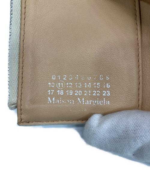 Maison Margiela（メゾンマルジェラ）Maison Margiela (メゾンマルジェラ) コンパクトウォレット　S56UI10136 P3029 ゴールド サイズ:実寸サイズをご参照下さい。の古着・服飾アイテム