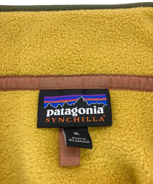 Patagonia SYNCHILLA（パタゴニア シンチラ）Patagonia SYNCHILLA (パタゴニア シンチラ) ライトウェイト・シンチラ・スナップT・プルオーバー　25551 イエロー サイズ:SIZE XLの古着・服飾アイテム