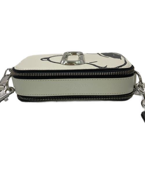 MARC JACOBS（マークジェイコブス）MARC JACOBS (マークジェイコブス) PEANUTS (ピーナッツ) ザスナップショット ショルダー カメラバッグ M0016815 ブラック×ホワイト サイズ:実寸参照の古着・服飾アイテム