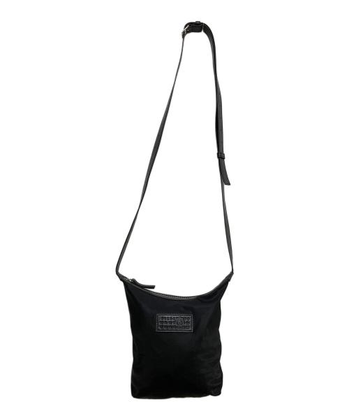 MM6 Maison Margiela（エムエムシックスメゾンマルジェラ）MM6 Maison Margiela (エムエムシックスメゾンマルジェラ) 「ニューメリック」 ナイロン バーティカル クロスボディバッグ　SB6WG0026 P9062 ブラック サイズ:実寸参照の古着・服飾アイテム