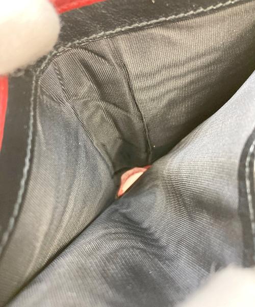 GUCCI（グッチ）GUCCI (グッチ) 3つ折り財布　573811 ブラック・レッド サイズ:実寸サイズを参照くださいの古着・服飾アイテム
