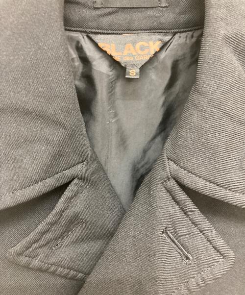 BLACK COMME des GARCONS（ブラックコムデギャルソン）BLACK COMME des GARCONS (ブラックコムデギャルソン) エステル厚ギャバ Pコート 1P-C004 ブラック サイズ:Sの古着・服飾アイテム