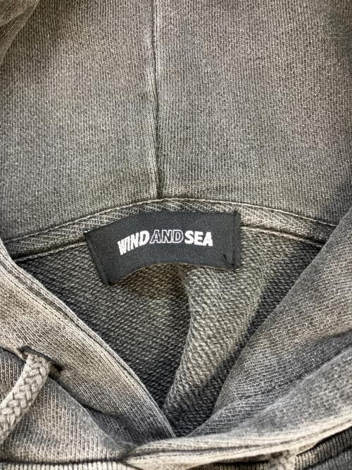 WIND AND SEA（ウィンダンシー）WIND AND SEA (ウィンダンシー) PALM TREE PATCHWORK HOODED SWEAT SHIRT　WDS-O-PTR-26-Q2-CS-01 グレー サイズ:SIZE Sの古着・服飾アイテム