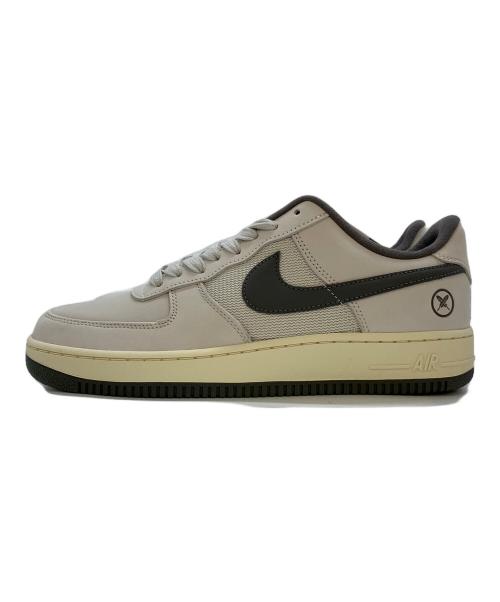 NIKE（ナイキ）NIKE (ナイキ) スニーカー　IO8439-100 グレー サイズ:US10.5 未使用品の古着・服飾アイテム