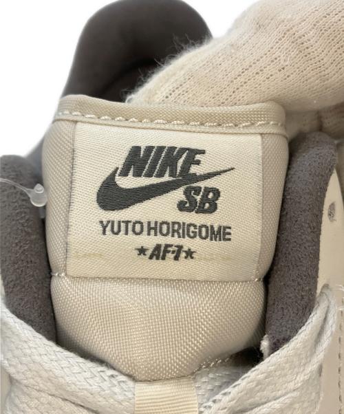 NIKE（ナイキ）NIKE (ナイキ) スニーカー　IO8439-100 グレー サイズ:US10.5 未使用品の古着・服飾アイテム