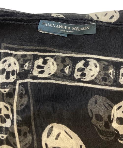 ALEXANDER McQUEEN（アレキサンダーマックイーン）ALEXANDER McQUEEN (アレキサンダーマックイーン) シルクスカルスカ-フ ブラック サイズ:実寸サイズをご参照ください。の古着・服飾アイテム