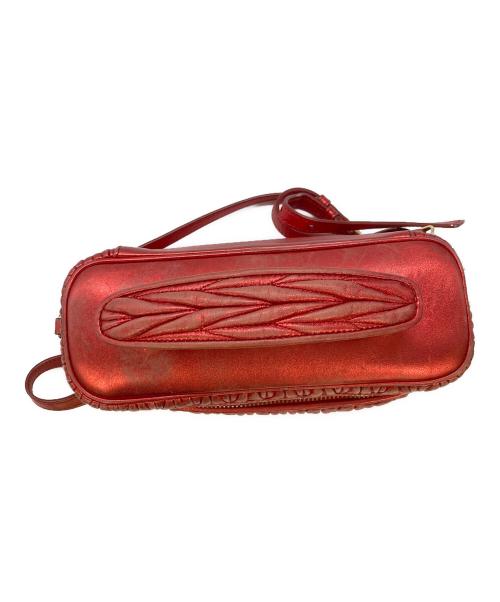 MIU MIU（ミュウミュウ）MIU MIU (ミュウミュウ) マテラッセ2WAY バニティショルダーバッグ レッド サイズ:実寸サイズをご参照くださいの古着・服飾アイテム