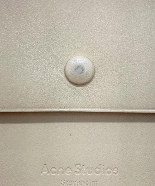 Acne studios（アクネ ストゥディオズ）ACNE STUDIOS (アクネ ストゥディオズ) 財布 FN-UX-SLGS000105 ベージュ サイズ:実寸サイズをご参照ください。の古着・服飾アイテム