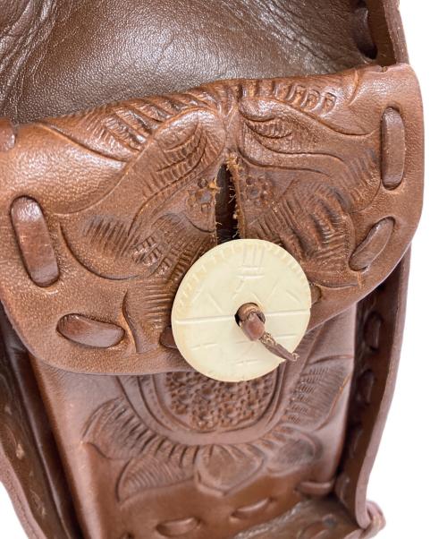 Carving Tribes（カービングトライブス）Carving Tribes (カービングトライブス) ハンドバッグ ブラウン サイズ:実寸サイズをご参照くださいの古着・服飾アイテム