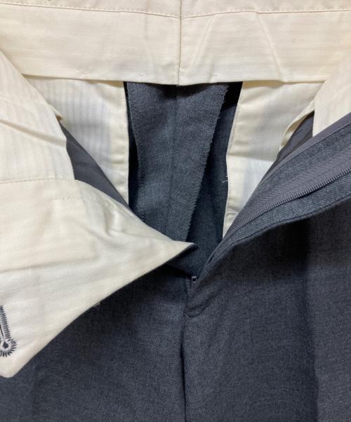 J.PRESS（ジェイプレス）J.PRESS (ジェイプレス) ペピンメリノサキソニー スラックス グレー サイズ:SIZE82 未使用品の古着・服飾アイテム