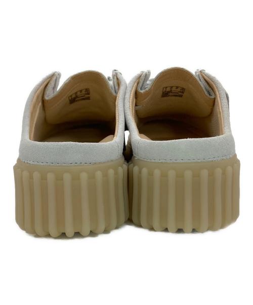 CLARKS（クラークス）CLARKS (クラークス) Torhill Mule 5063421252668 シルバー サイズ:UK4の古着・服飾アイテム