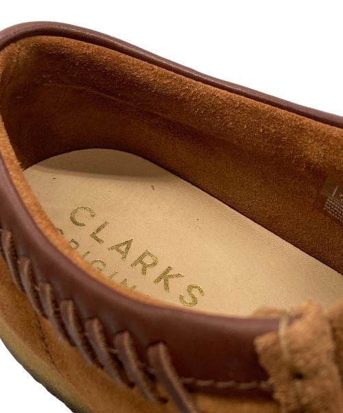 CLARKS（クラークス）CLARKS (クラークス) WALLABEE DARK TAN COMBINATION 61435413 ブラウン サイズ:SIZE 7 1/2の古着・服飾アイテム
