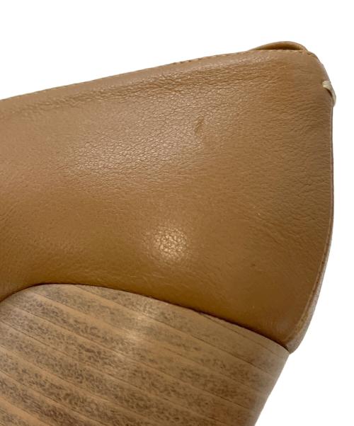 Maison Margiela（メゾンマルジェラ）Maison Margiela (メゾンマルジェラ) TABIメリージェーンパンプス S34WL0021 ベージュ サイズ:SIZE35の古着・服飾アイテム