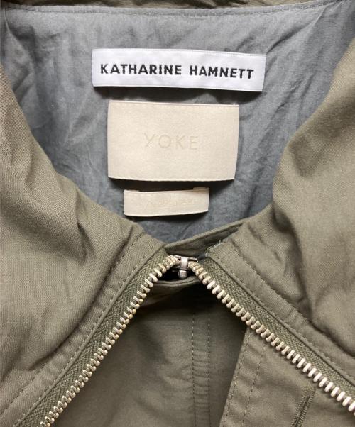 KATHARINE HAMNETT（キャサリンハムネット）KATHARINE HAMNETT (キャサリンハムネット) YOKE (ヨーク) Recycle Polyester Short Blouson YK25FW01129B-KH カーキ サイズ:SIZE3の古着・服飾アイテム