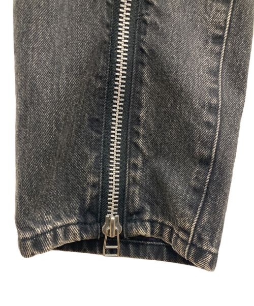 JOHN LAWRENCE SULLIVAN（ジョン ローレンス サリバン）JOHN LAWRENCE SULLIVAN (ジョンローレンスサリバン) BLEACHED DENIM ZIPPED PANTS ブラック サイズ:48の古着・服飾アイテム