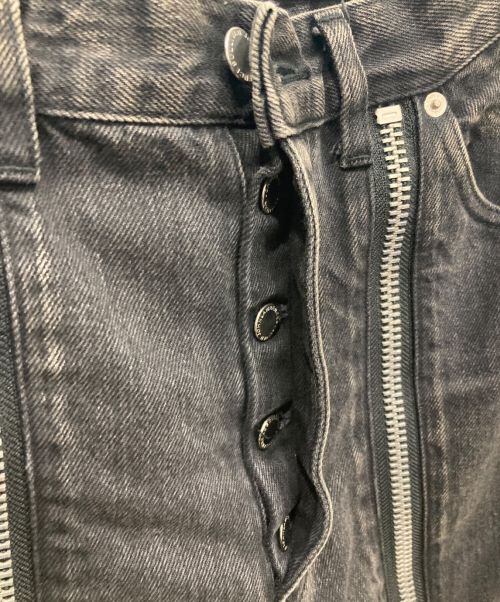 JOHN LAWRENCE SULLIVAN（ジョン ローレンス サリバン）JOHN LAWRENCE SULLIVAN (ジョンローレンスサリバン) BLEACHED DENIM ZIPPED PANTS ブラック サイズ:48の古着・服飾アイテム