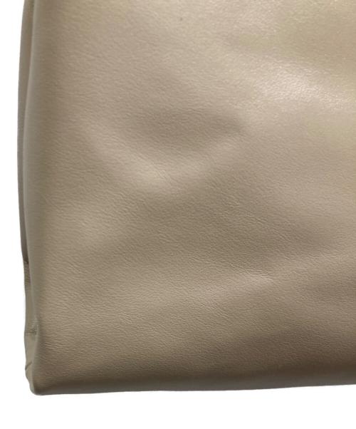 ZANCHETTI（ザンケッティー）ZANCHETTI (ザンケッティー) CHAIN SHOPPER HANDLE ベージュの古着・服飾アイテム