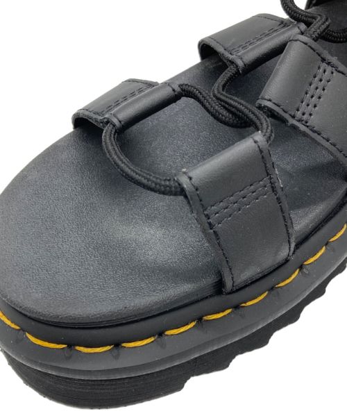 Dr.Martens（ドクターマーチン）Dr.Martens (ドクターマーチン) NARTILLA ナルティラ レースアップ サンダル ブラック サイズ:UK6の古着・服飾アイテム