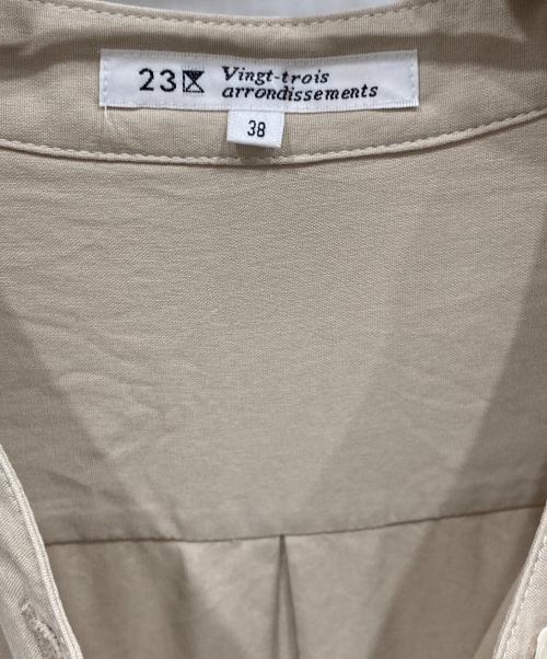 23区（ニジュウサンク）23区 (ニジュウサンク) パウダリーシルク シャツワンピース ベージュ サイズ:38の古着・服飾アイテム
