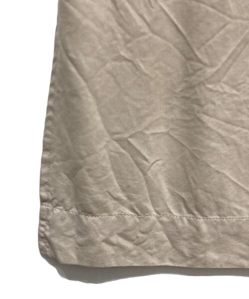 23区（ニジュウサンク）23区 (ニジュウサンク) パウダリーシルク シャツワンピース ベージュ サイズ:38の古着・服飾アイテム