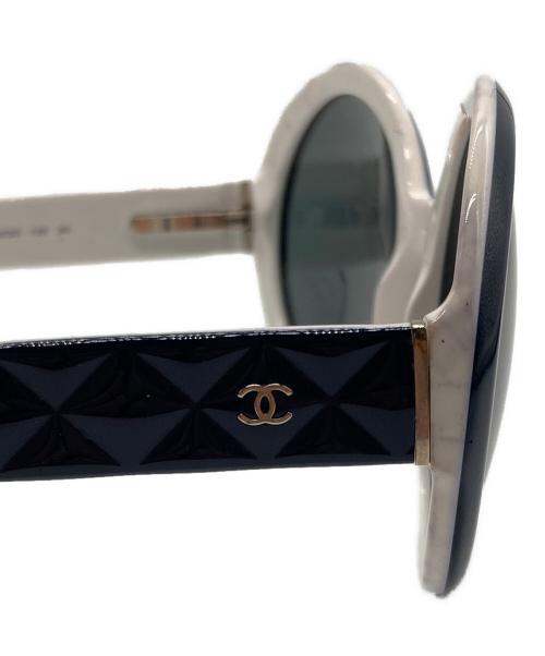 CHANEL（シャネル）CHANEL (シャネル) ココマークラウンドマトラッセサングラス ネイビー サイズ:56□20-135の古着・服飾アイテム