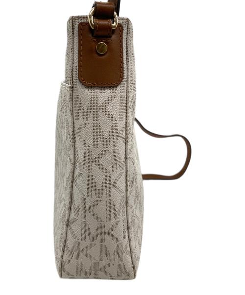 MICHAEL MICHAEL KORS（マイケル マイケルコース）MICHAEL MICHAEL KORS (マイケル マイケルコース) JET SET TRAVEL LG MESSENGER ホワイトの古着・服飾アイテム