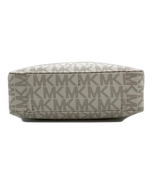 MICHAEL MICHAEL KORS（マイケル マイケルコース）MICHAEL MICHAEL KORS (マイケル マイケルコース) JET SET TRAVEL LG MESSENGER ホワイトの古着・服飾アイテム