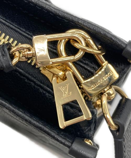 LOUIS VUITTON（ルイ ヴィトン）LOUIS VUITTON (ルイ ヴィトン) モノグラム オンザゴー EW 2WAYショルダーバッグ ブラックの古着・服飾アイテム