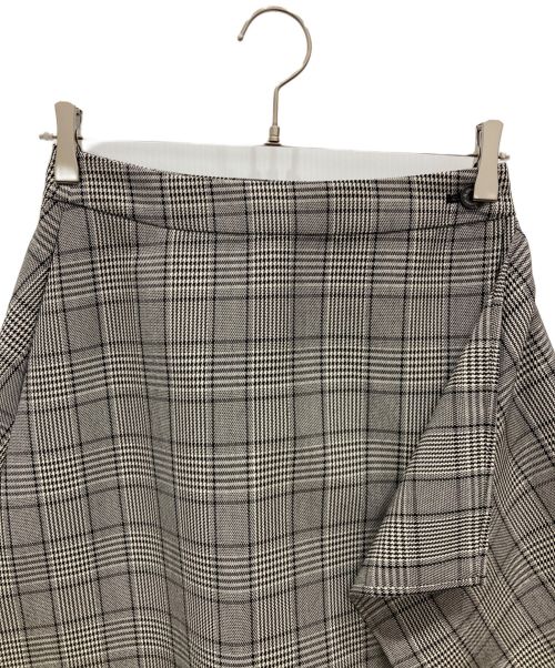 Aquascutum（アクアスキュータム）Aquascutum (アクアスキュータム) グレンチェックスカート グレー サイズ:SIZE M 未使用品の古着・服飾アイテム