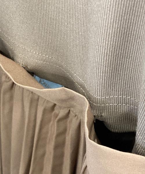 Rosarymoon（ロザリームーン）Rosarymoon (ロザリームーン) アシンメトリーワンピース ブラウン サイズ:FREE 未使用品の古着・服飾アイテム