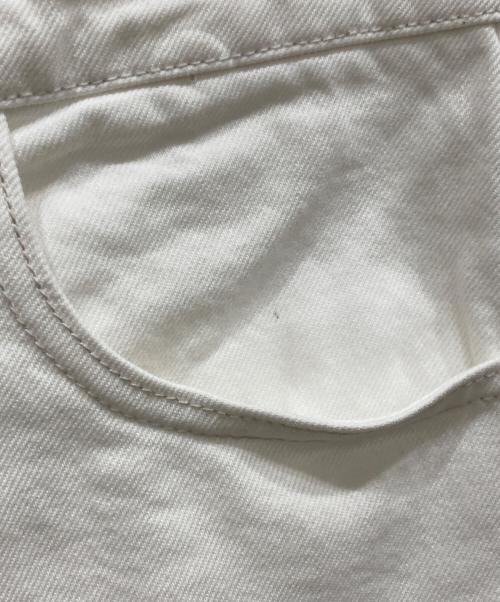 CURRENTAGE（カレンテージ）CURRENTAGE (カレンテージ) スリムストレートデニムパンツ ホワイト サイズ:SIZE 3の古着・服飾アイテム