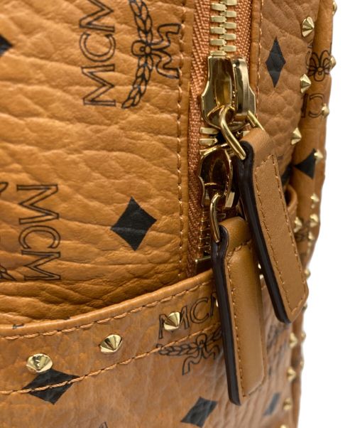 MCM（エムシーエム）MCM (エムシーエム) STARK VISETOS Outline Studs Back Pack Mini アウトライン スタッズ バックパック ミニの古着・服飾アイテム