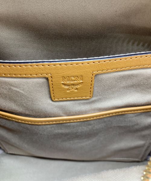 MCM（エムシーエム）MCM (エムシーエム) STARK VISETOS Outline Studs Back Pack Mini アウトライン スタッズ バックパック ミニの古着・服飾アイテム