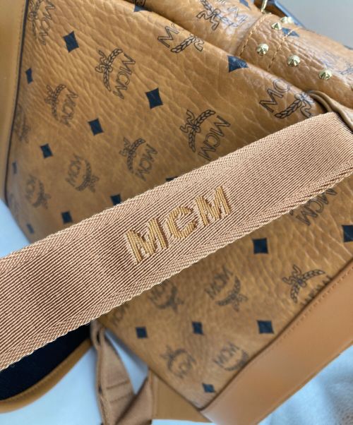MCM（エムシーエム）MCM (エムシーエム) STARK VISETOS Outline Studs Back Pack Mini アウトライン スタッズ バックパック ミニの古着・服飾アイテム