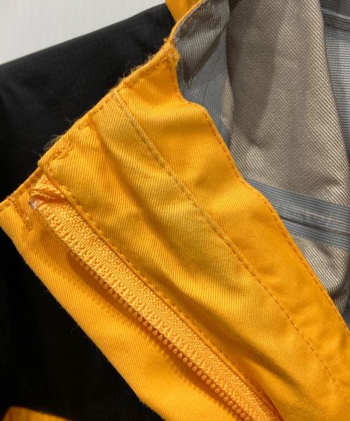 Lowe Alpine（ロウアルパイン）Lowe Alpine (ロウアルパイン) マウンテンパーカー イエロー×ブラック サイズ:Ⅼの古着・服飾アイテム