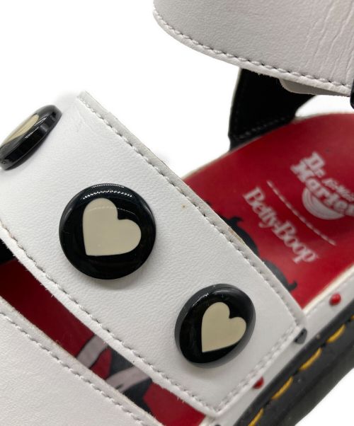 Dr.Martens（ドクターマーチン）Dr.Martens (ドクターマーチン) BETTY BOOP (ベティー・ブープ) V CLARISSA II QD BB ホワイト サイズ:UK5の古着・服飾アイテム