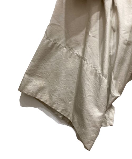 ISSEY MIYAKE（イッセイミヤケ）ISSEY MIYAKE (イッセイミヤケ) WIND COAT ナイロン デザイン コート ベージュ サイズ:Mの古着・服飾アイテム