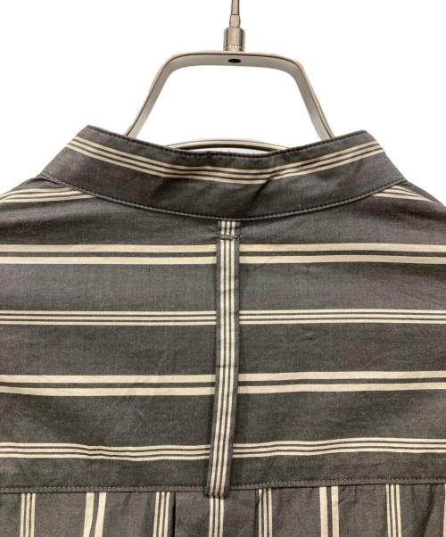 TODAYFUL（トゥデイフル）TODAYFUL (トゥデイフル) ストライプオーバーシャツ グレー サイズ:SIZE Freeの古着・服飾アイテム