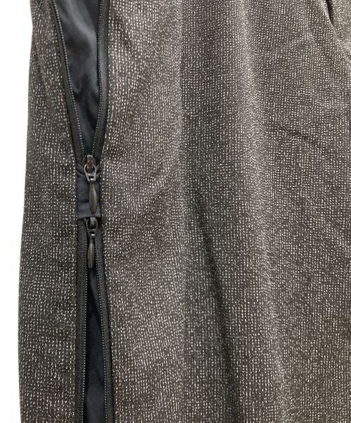 AFFXWRKS（アフィックスワークス）AFFXWRKS (アフィックスワークス) ADAPTIVE PANT　パンツ グレー サイズ:Mの古着・服飾アイテム