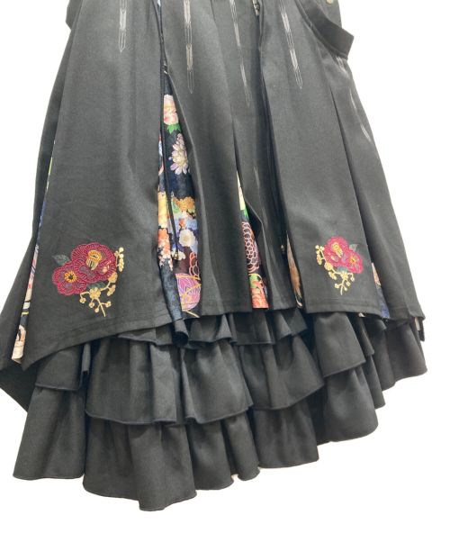 OZZONESTE（オッズオネスト）OZZONESTE (オッズオネスト) 椿刺繍袴風スカート ブラック サイズ:FREEの古着・服飾アイテム