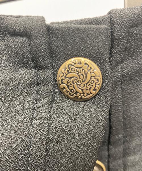 OZZONESTE（オッズオネスト）OZZONESTE (オッズオネスト) 椿刺繍袴風スカート ブラック サイズ:FREEの古着・服飾アイテム