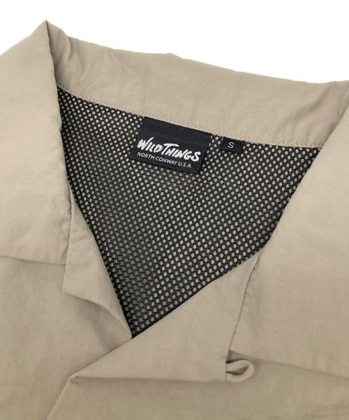 WILD THINGS（ワイルドシングス）WILD THINGS (ワイルドシングス) S/S CAMP SHIRT ベージュ サイズ:Sの古着・服飾アイテム