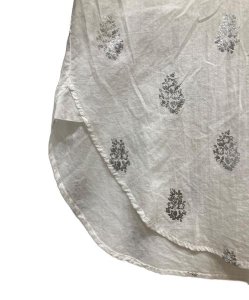 ne quittez pas（ヌキテパ）ne quittez pas (ヌキテパ) コットンボイル ホイル フラワープリント ブラウス ホワイト サイズ:-の古着・服飾アイテム