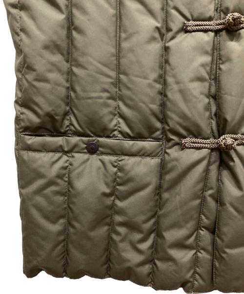 Rocky Mountain FeatherBed（ロッキーマウンテンフェザーベッド）Rocky Mountain Featherbed (ロッキーマウンテンフェザーベッド) fennica (フェニカ) ダウンベスト オリーブ サイズ:34の古着・服飾アイテム