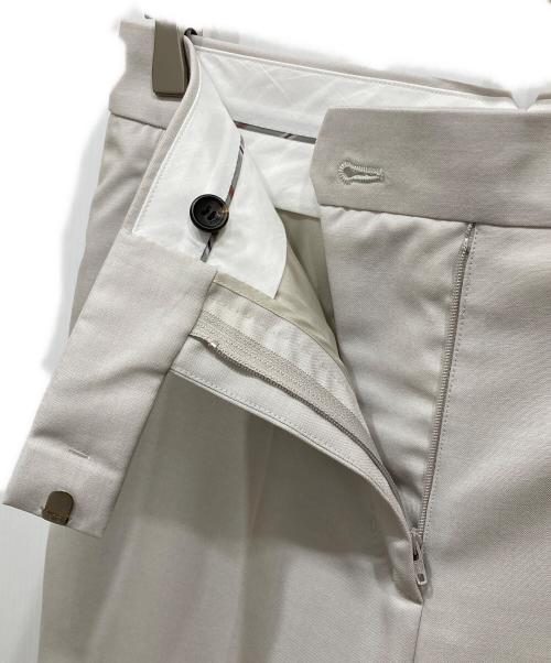 ebure（エブール）ebure (エブール) センタープレスパンツ グレー サイズ:SIZE 38の古着・服飾アイテム