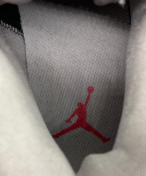 NIKE（ナイキ）NIKE (ナイキ) Air Jordan 1 Mid グレー×ブラック サイズ:24cmの古着・服飾アイテム