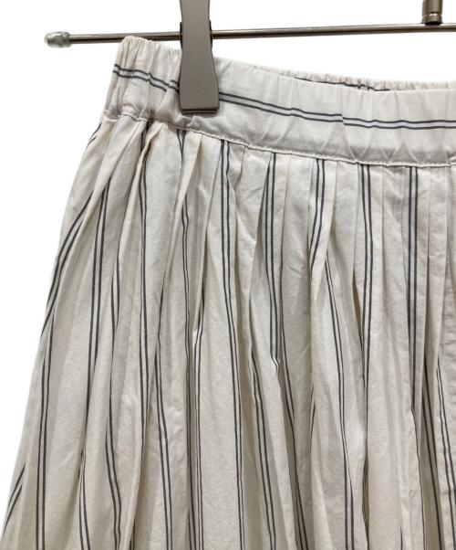 DEMYLEE（デミリー）DEMYLEE (デミリー) ストライプスカート ホワイト サイズ:freeの古着・服飾アイテム