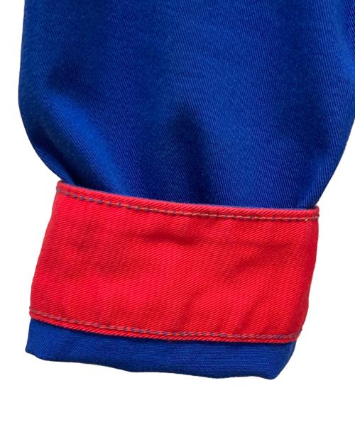 LEVI'S（リーバイス）LEVI'S (リーバイス) NFL (エヌエフエル) Twill Trucker Button-Up ブルー×レッド サイズ:SIZE Sの古着・服飾アイテム