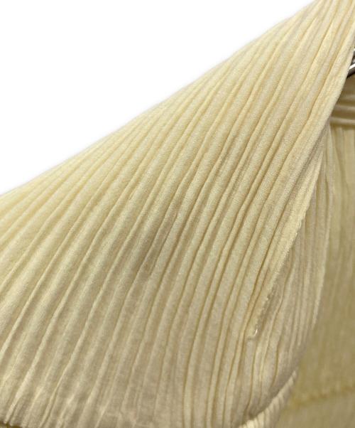 ISSEY MIYAKE FETE（イッセイミヤケフェット）ISSEY MIYAKE FETE (イッセイミヤケフェット) プリーツテーラードジャケット イエロー サイズ:SIZE 3の古着・服飾アイテム