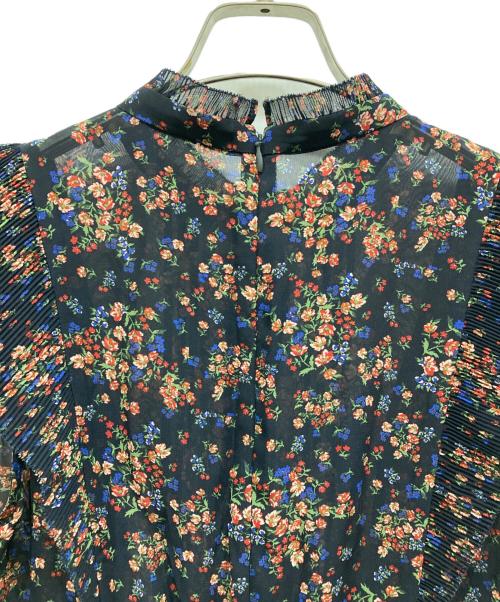 FRAY ID（フレイ アイディー）FRAY ID (フレイ アイディー) プリーツシフォンプリントワンピース ネイビー サイズ:1 未使用品の古着・服飾アイテム